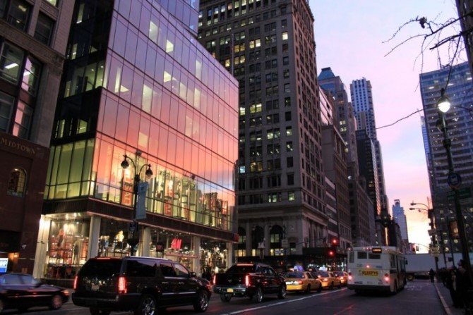 Khu Fifth Avenue (New York) – Thiên đường mua sắm cho các tín đồ thời trang