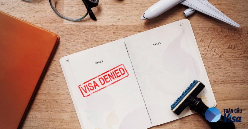 Bị từ chối visa du lịch Canada do chuẩn bị hồ sơ không đầy đủ