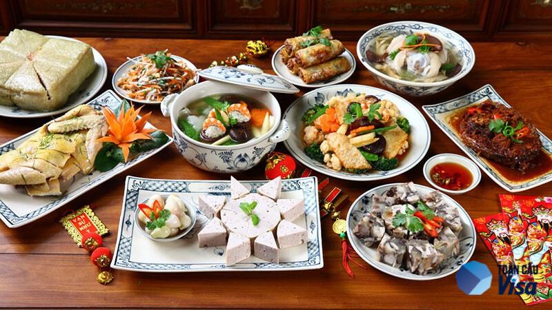 Làm mâm cơm truyền thống gia đình