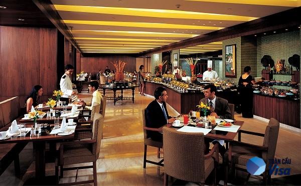 Kinh doanh nhà hàng cũng là hình thức giúp người Việt mang lại nguồn lợi lớn