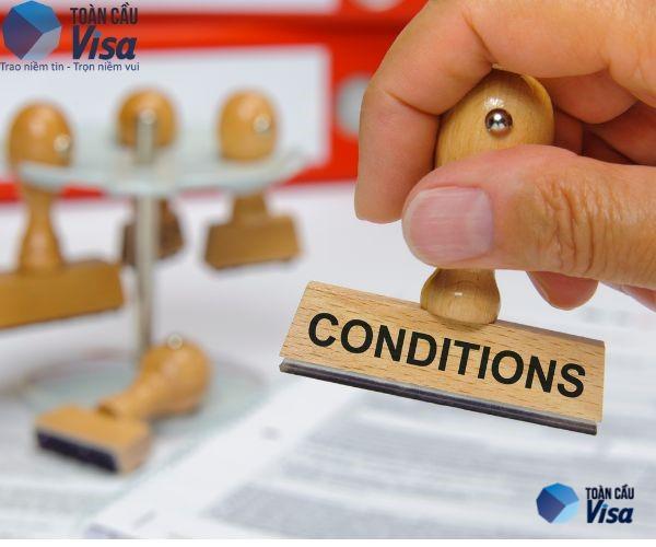 Cha muốn bảo lãnh con sang Mỹ cần đáp ứng điều kiện gì?